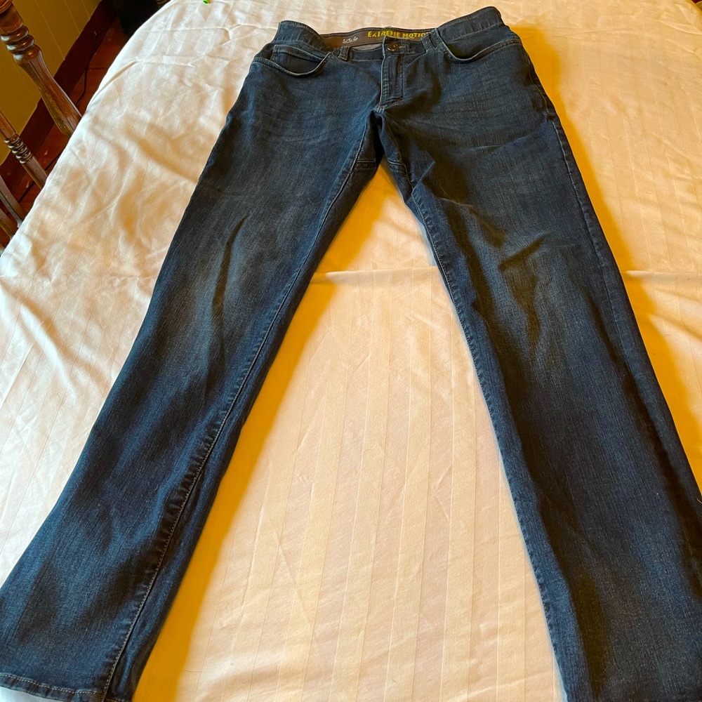 Mens Lee Jeans 33x34 great condition